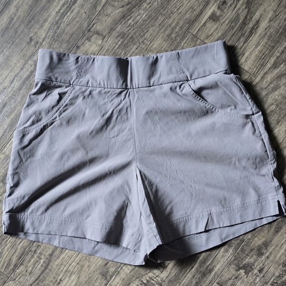 Columbia Gray Flat Front Shorts - Picture 1 of 3